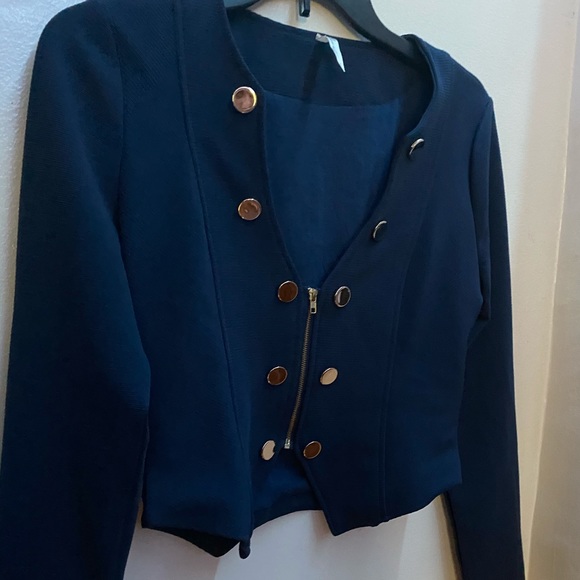 Jacket - Picture 2 of 8